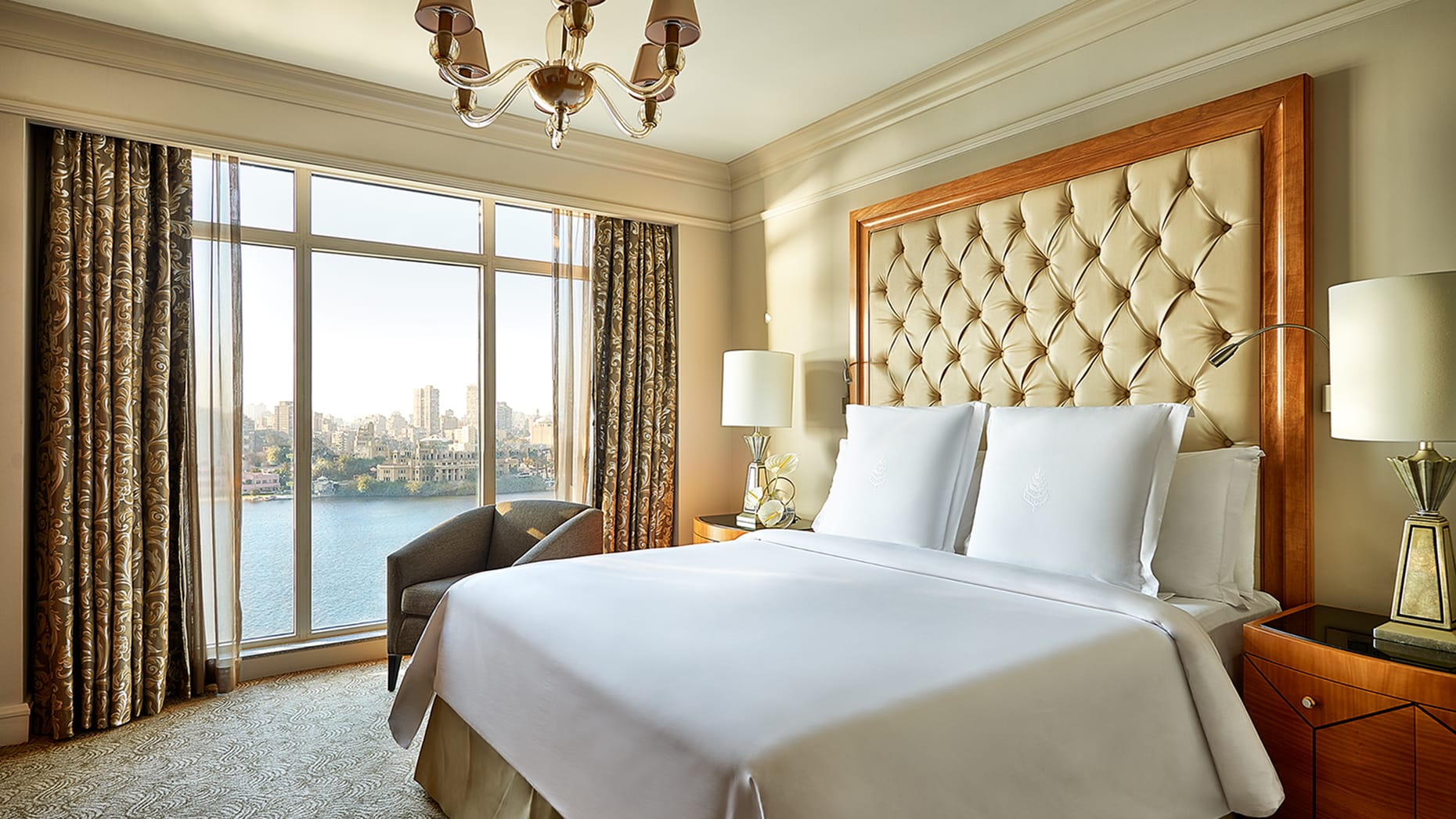 Luxury Hotel